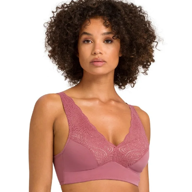 eco-friendly underwear made from organic cottonlace trim underwire bra for everyday wearHANRO Janna Soft Cup Bra