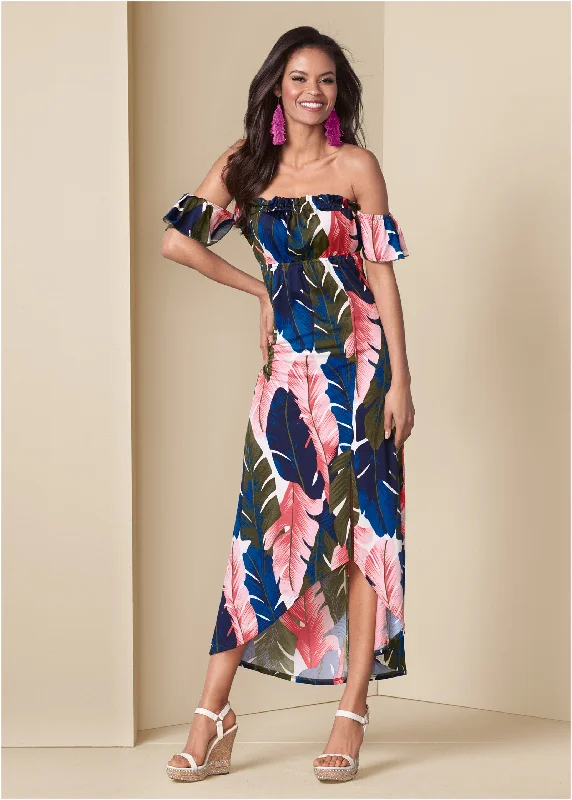 Women's Sweetheart Collar DressesOff-The-Shoulder Maxi Dress - Pink Multi