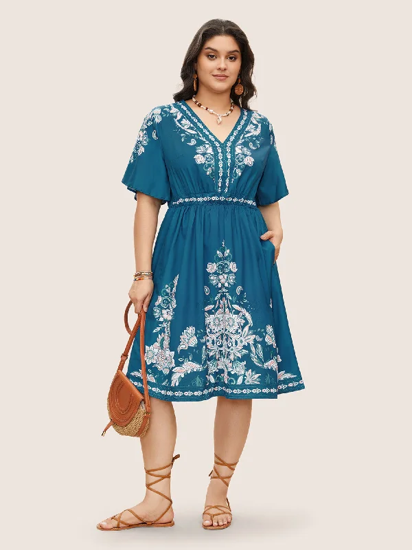 Women's Sheath DressesBandana Print Ruffle Sleeve V Neck Pocket Knee Dress