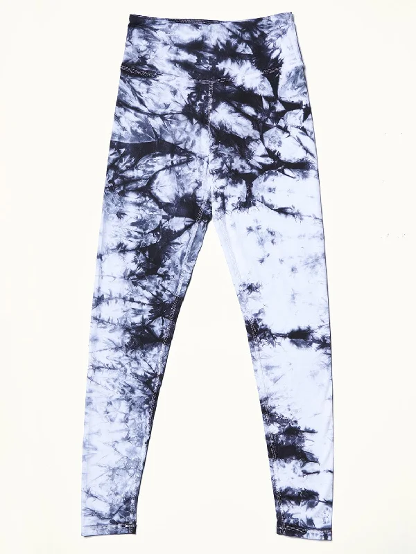 women's pajamas for those who appreciate soft, breathable fabricsALAMAE Women's Dani Tie-Dye Legging in Black