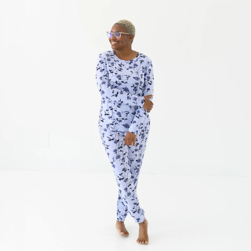 women's pajamas with snap buttonsWomen's Jogger Pajama Set in Petunia